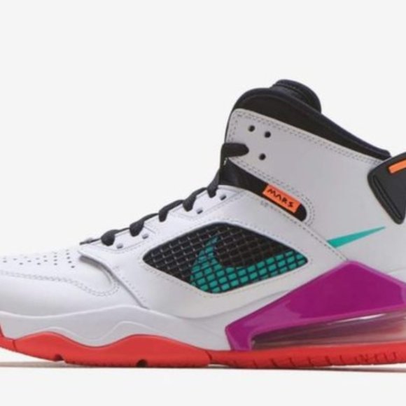 Jordan Mars 270 White Hyper Violet (GS) - Picture 2 of 8